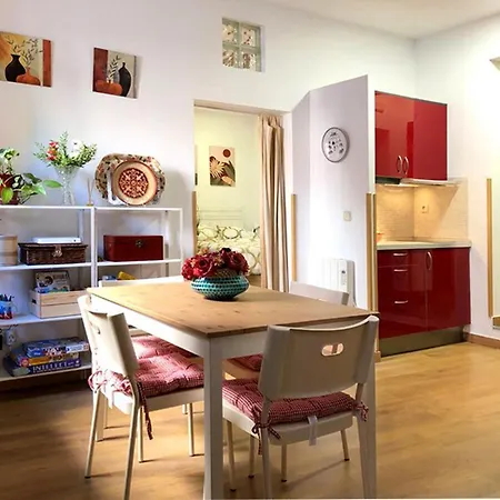 Apartamento Lavapies Al Lado Del Rastro-2